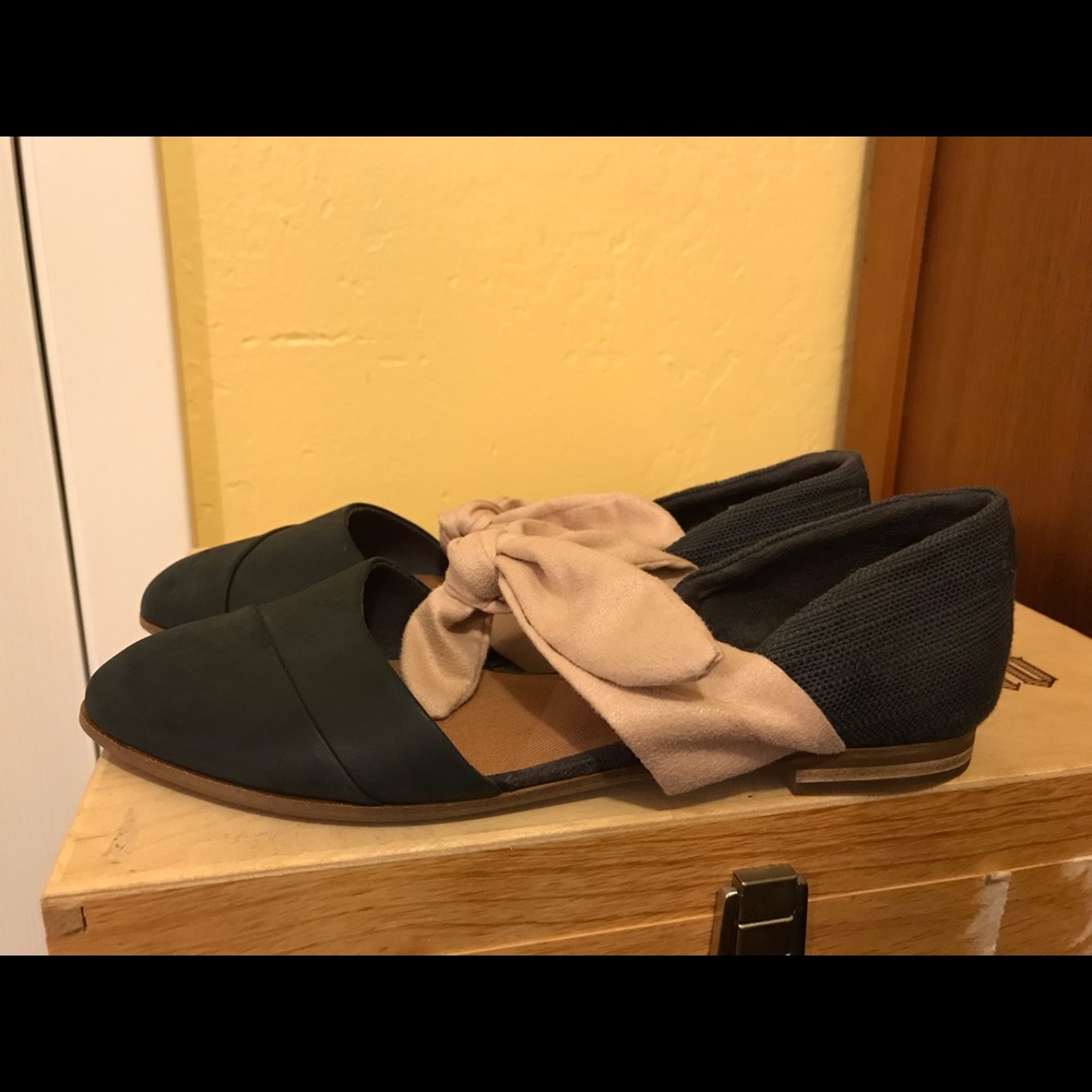 Toms Bow Flats